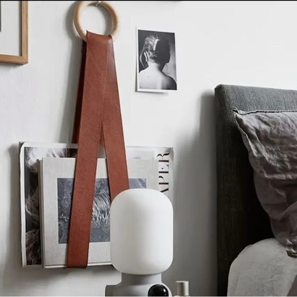 Black Leather Magazine Holder - Picture 2 of 2